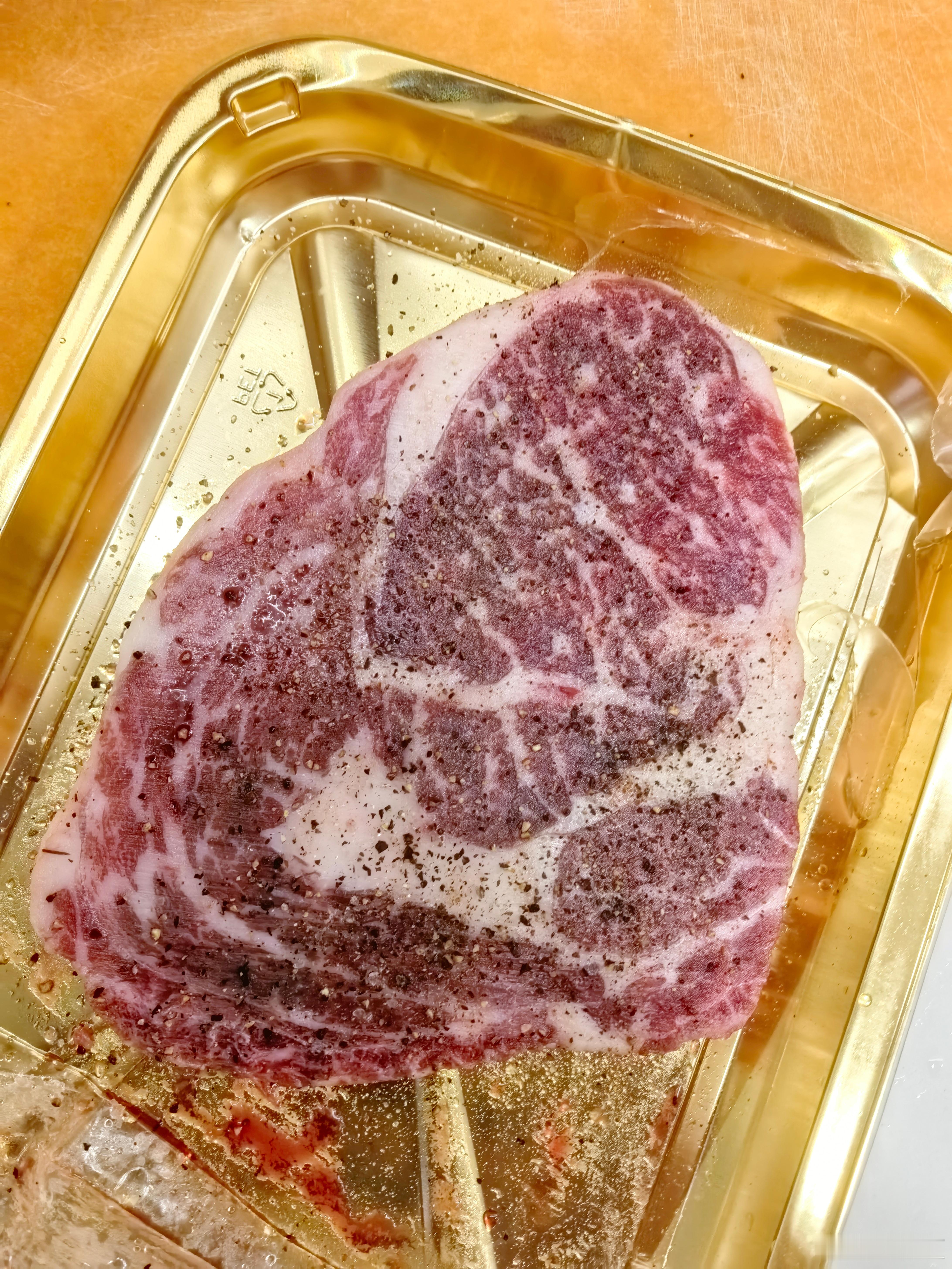 网红99元4斤带货牛肉自称假一赔万如果真按这个价格算，一斤牛肉不到25块钱。去菜