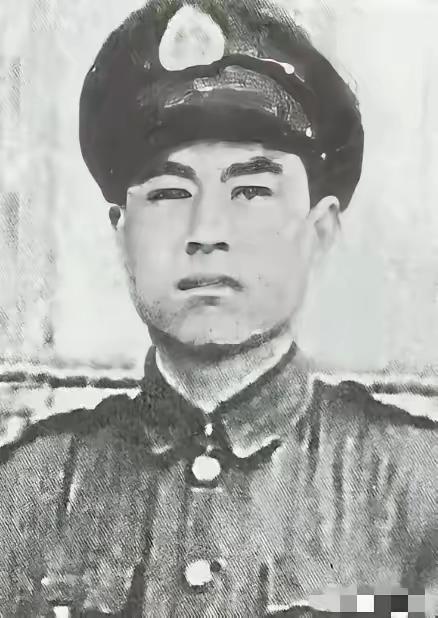 [来看我]1943年的北平，飞贼“赛狸猫”行走街头时，无端遭到日本特务当众掌掴羞