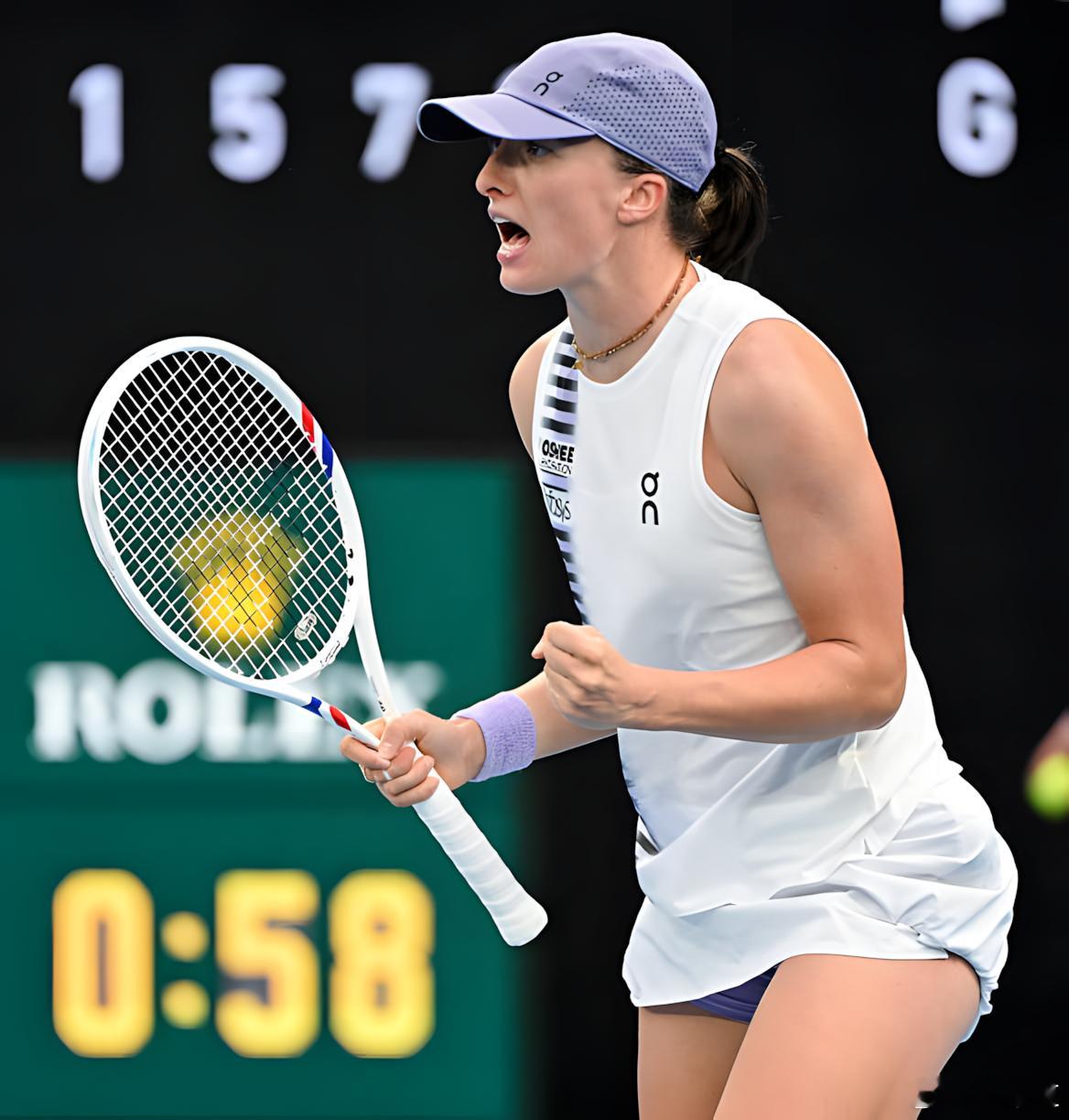 澳网2026袁悦vs斯瓦泰克澳网女单首轮：袁悦6（5）-7/3-6斯瓦泰克，袁悦