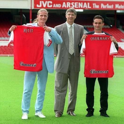 【老照片】 英超 Arsene Wenger with new signings