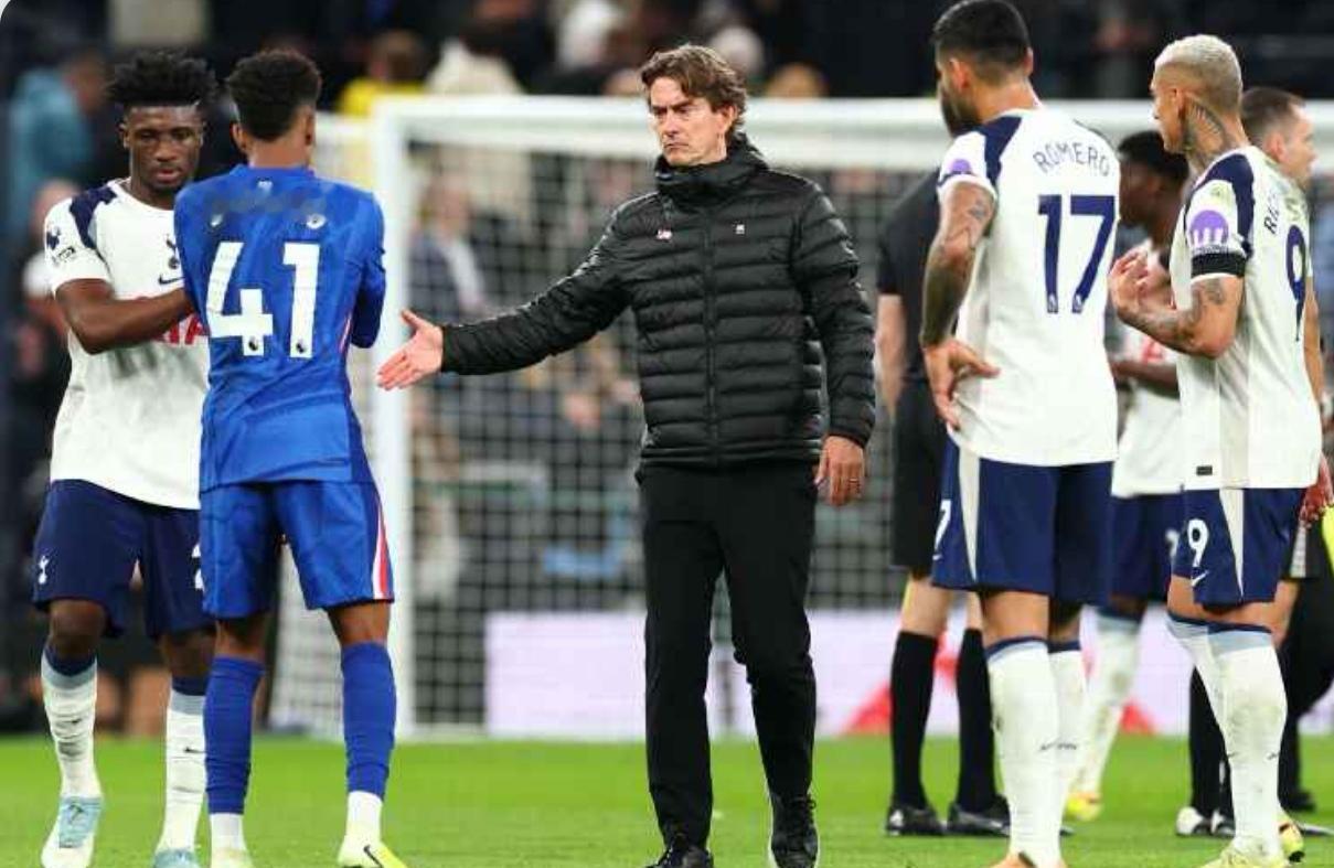 被自己的球员无视？这你敢信！
热刺0-1不敌切尔西的这场比赛后就发生了这样的事，