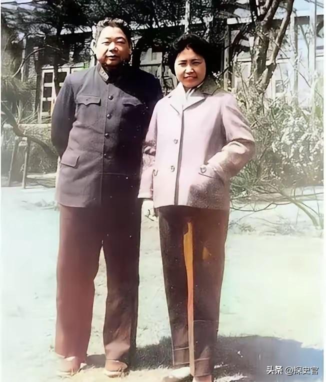 1949年陈赓一句随口话，成全一段革命良缘，藏着最深情的念想
 
1949年5月