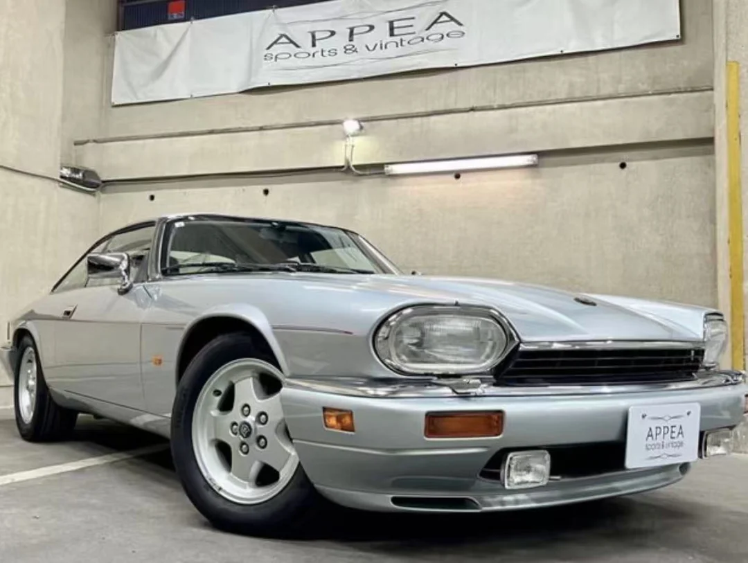 1.9Wkm捷豹XJS Coupe