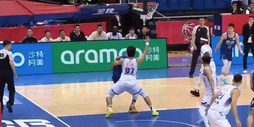 关键强打值千金！米奇13中5&罚球12中9拿到21分8板4帽 