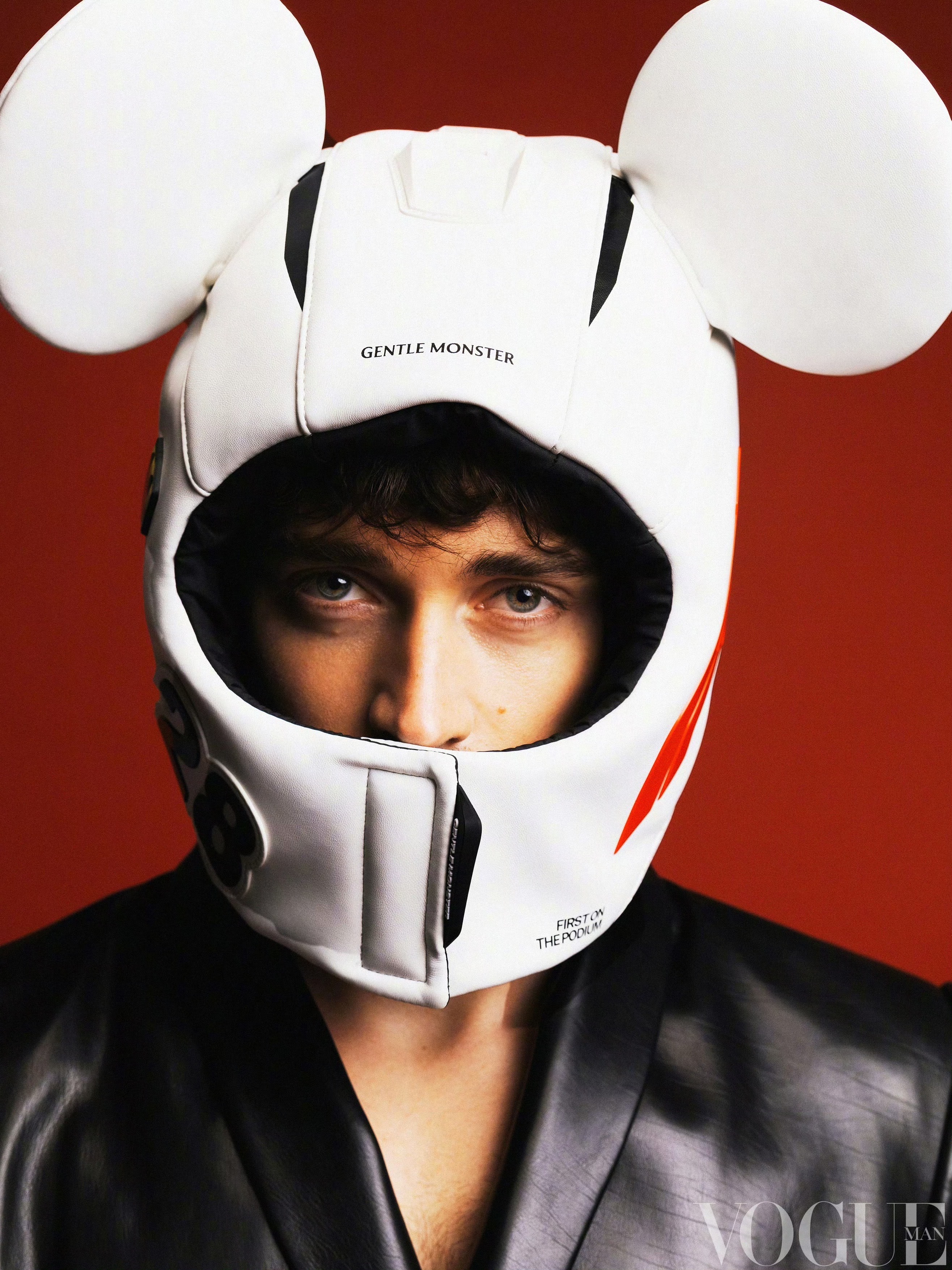 不要错过这个头套！下面都藏着一张帅脸😳前几天看到乐扣戴这个头套的时候就被萌到，