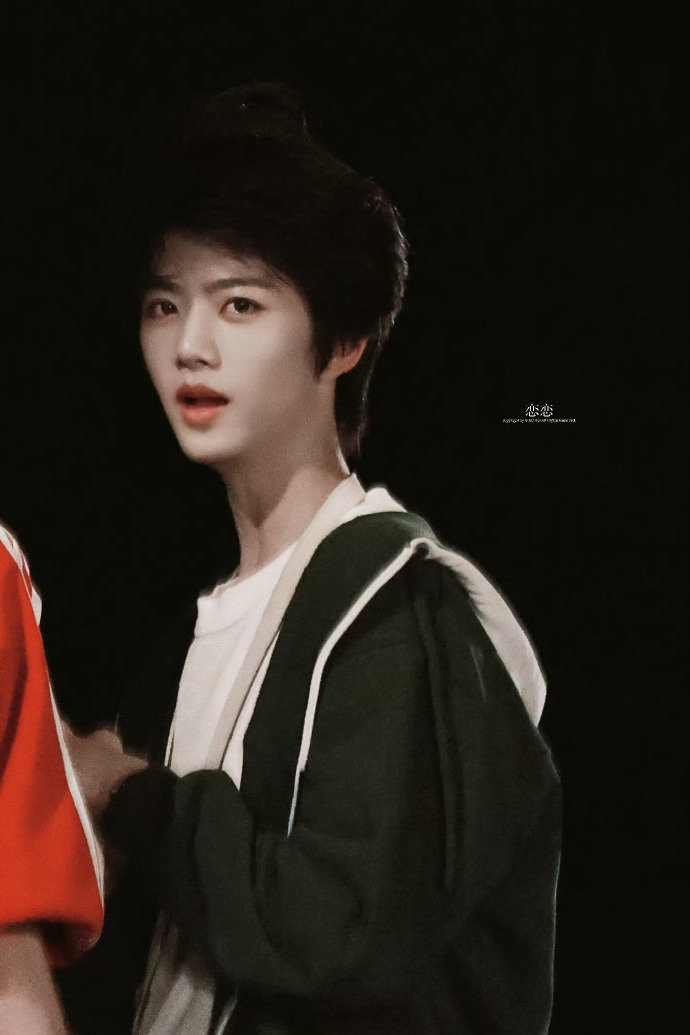 TF四代露额头，谁赢了？TF四代露额头 TF四代露额头路透