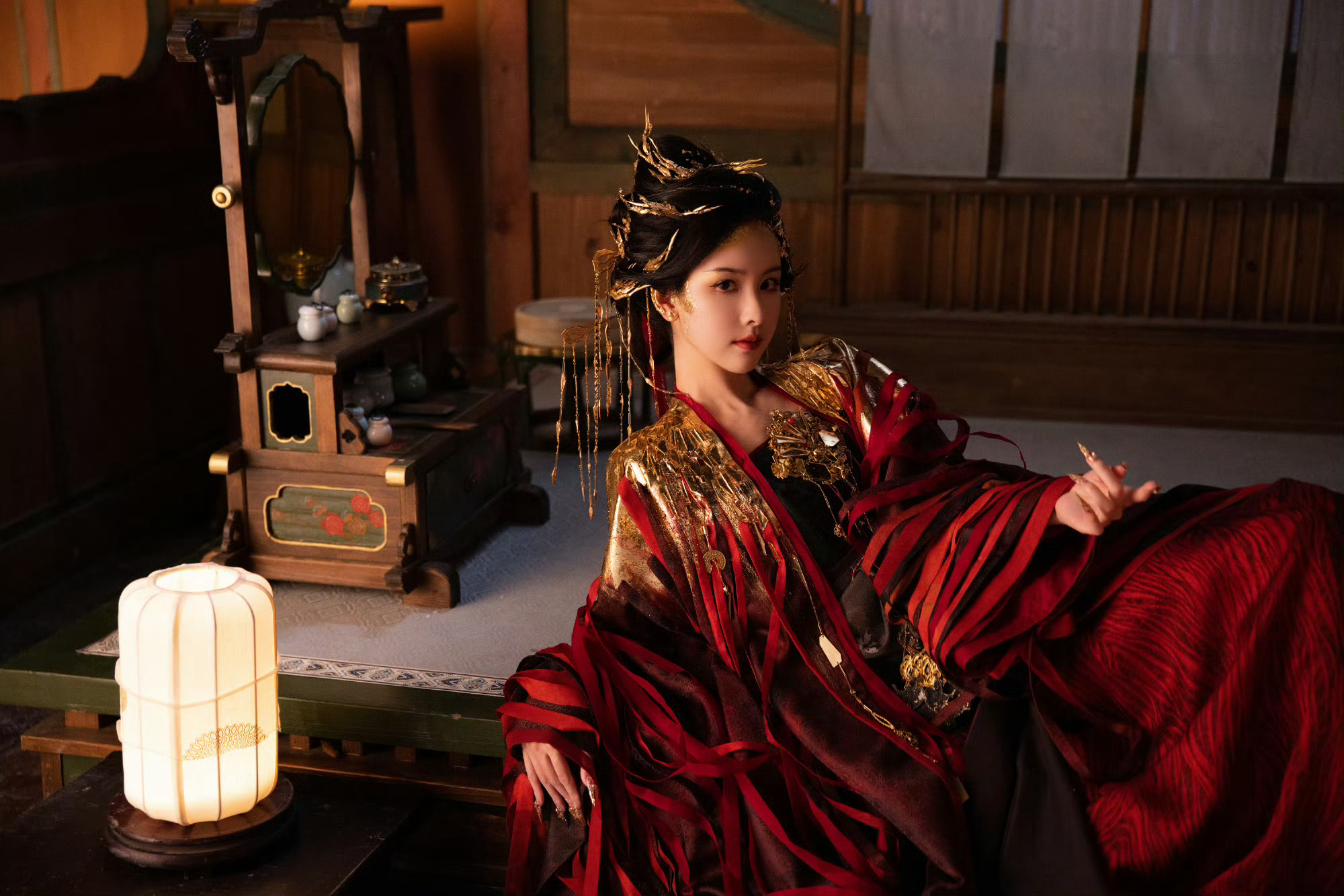 陈都灵在永夜星河里也太惊艳了吧！！反差好强！！回顾了一下之前的彩棠扫楼图，生图状