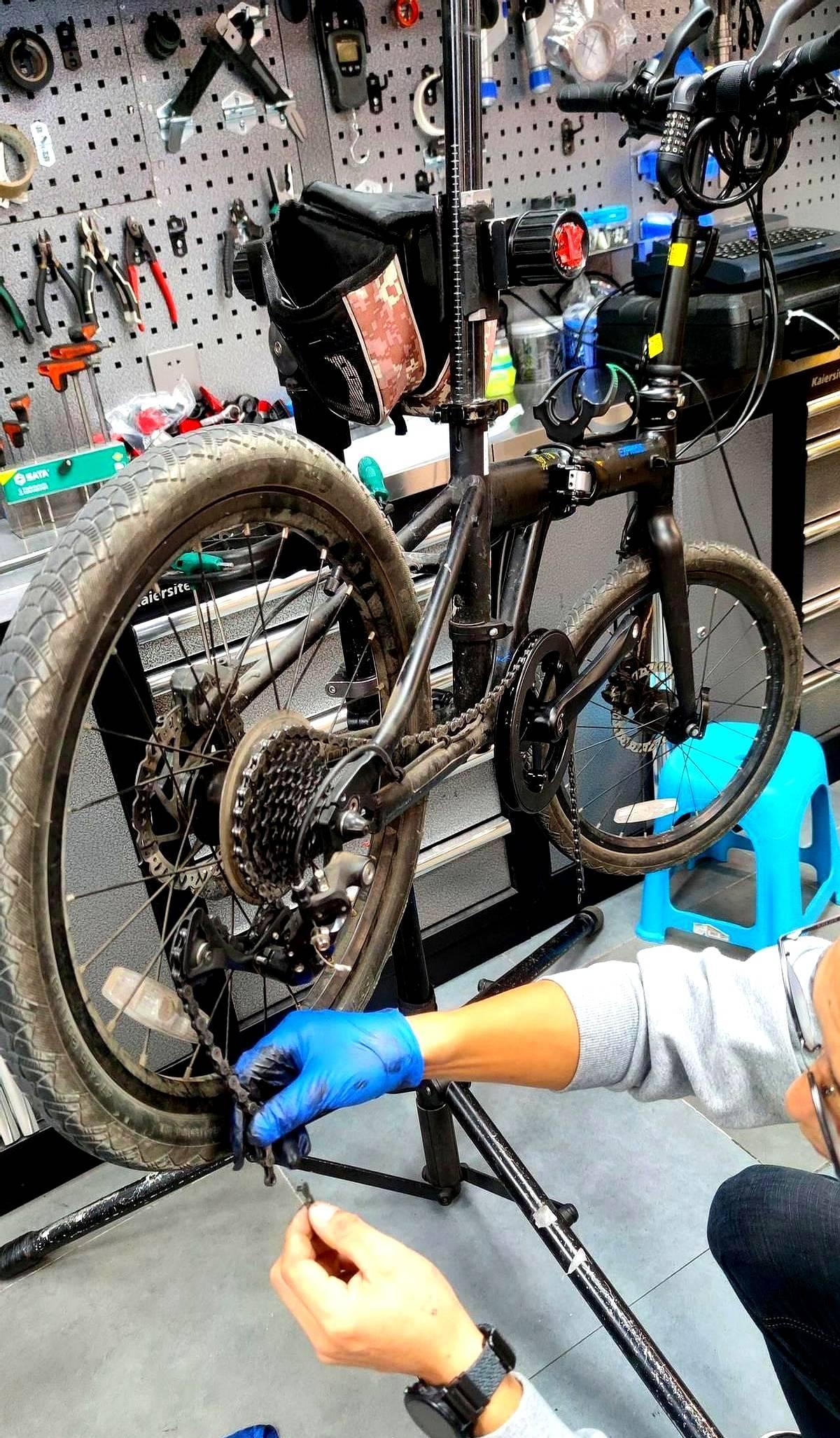 48牙盘火了，不是因为快，是因为省膝盖。
以前骑车拼的是大盘，现在拼的是能不能骑