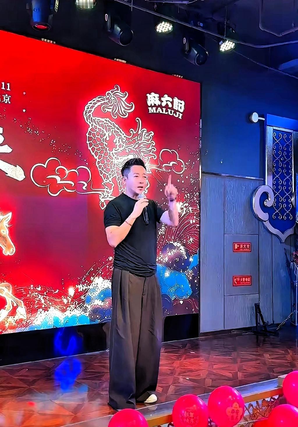 张总家喜事，兰妈又抱孙，员工们都欢喜，大家都在想，这个喜事，能有什么，结果会是啥