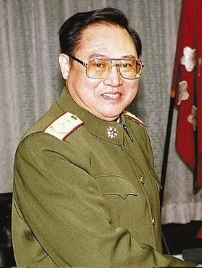 他从未参加过战争，从未当过军事主官，驻外21年，却授上将。你知道这个将军是谁吗