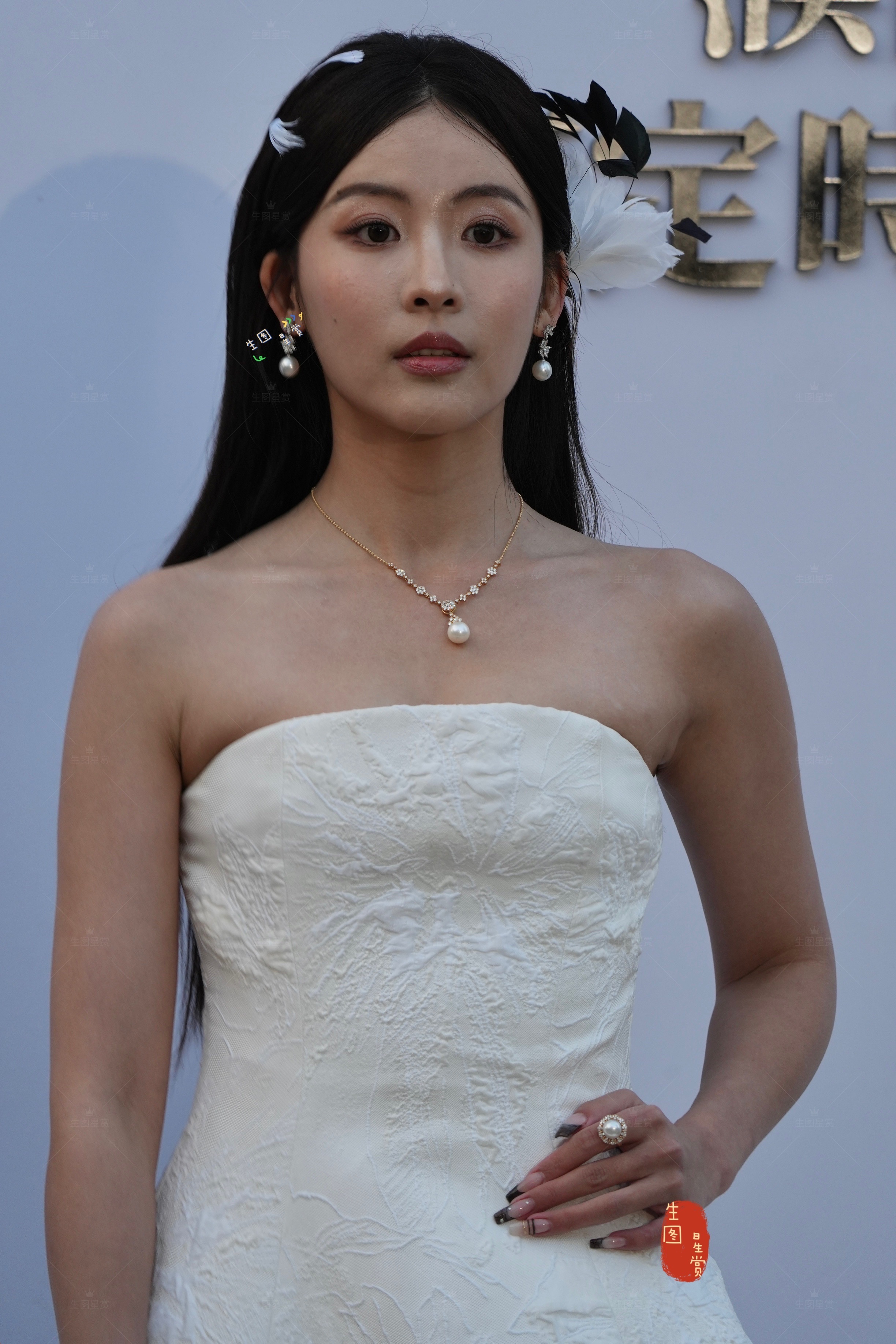 孙芮濮院高定时装周红毯出图无处安放的大长腿