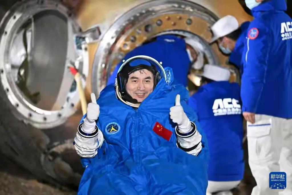 80后乘组回家了！热烈祝贺神十八于今日01时24分在东风着陆场成功着陆！接下来我