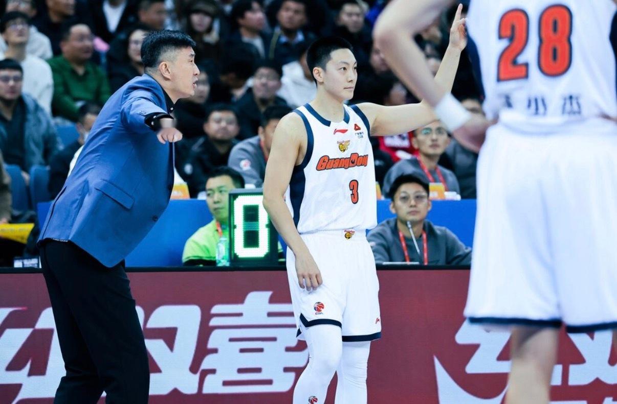 胡明轩天津男篮vs广东男篮 🏀CBA联赛25-26赛季常规赛第8轮⛹️    