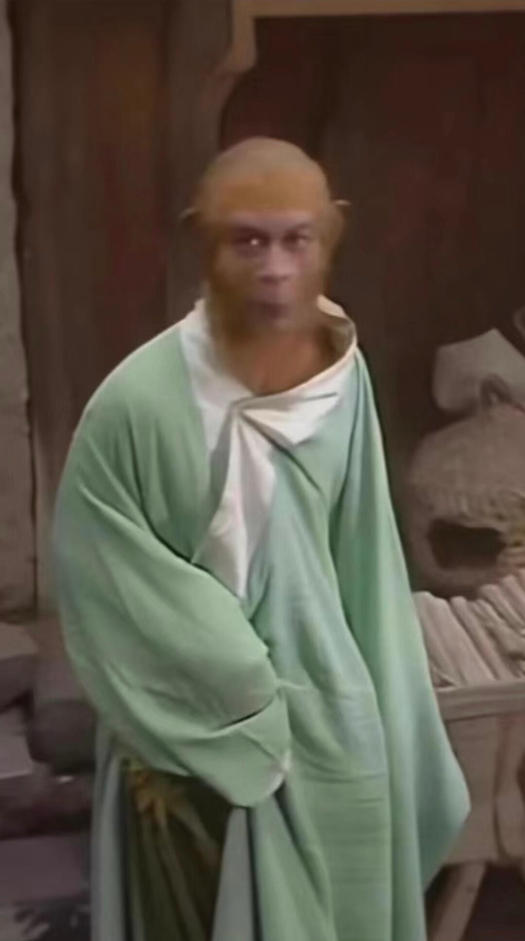 对不起李祯。。。但是女扮男装这身真的很像那个猴哥穿绿袍表情包啊啊啊啊啊啊啊啊啊啊