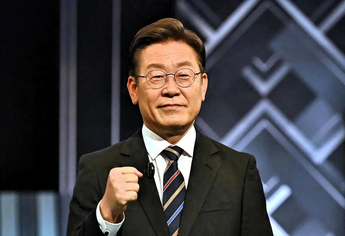 泡菜国传来的消息！
一场突发事件，将有可能把李在明推向政治漩涡。千想万想李在明没