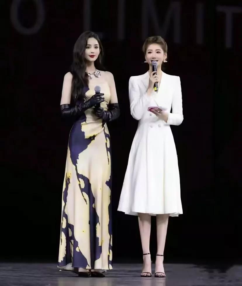 不顾旁人的美
娜扎有种不顾别人死活的美
就是一种我美我的随便别人怎么看我自有我自
