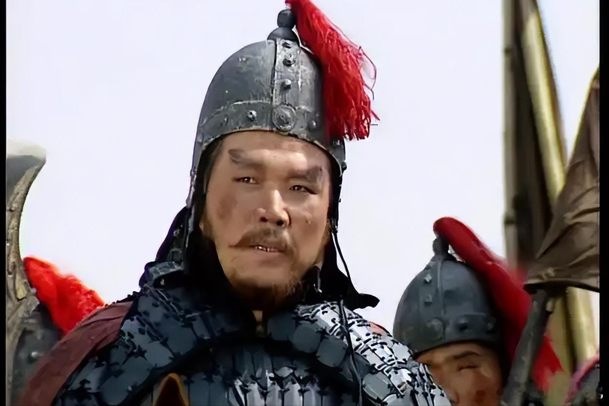 官渡之战硝烟未散，河北四庭柱之一的高览就改换门庭，成了曹操麾下大将。南征刘备途中