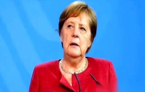 默克尔这个老太太，真是让人不得不服。
退休好几年了，一出来，根本不说废话，直接给