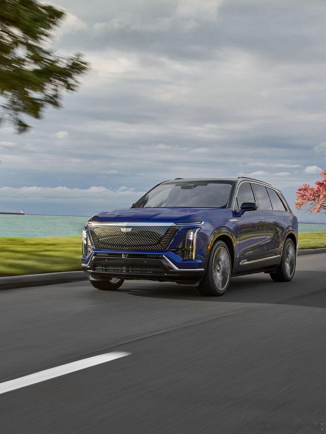 凯迪拉克VISTIQ 旗舰 大六座纯电SUV来啦！大v聊车