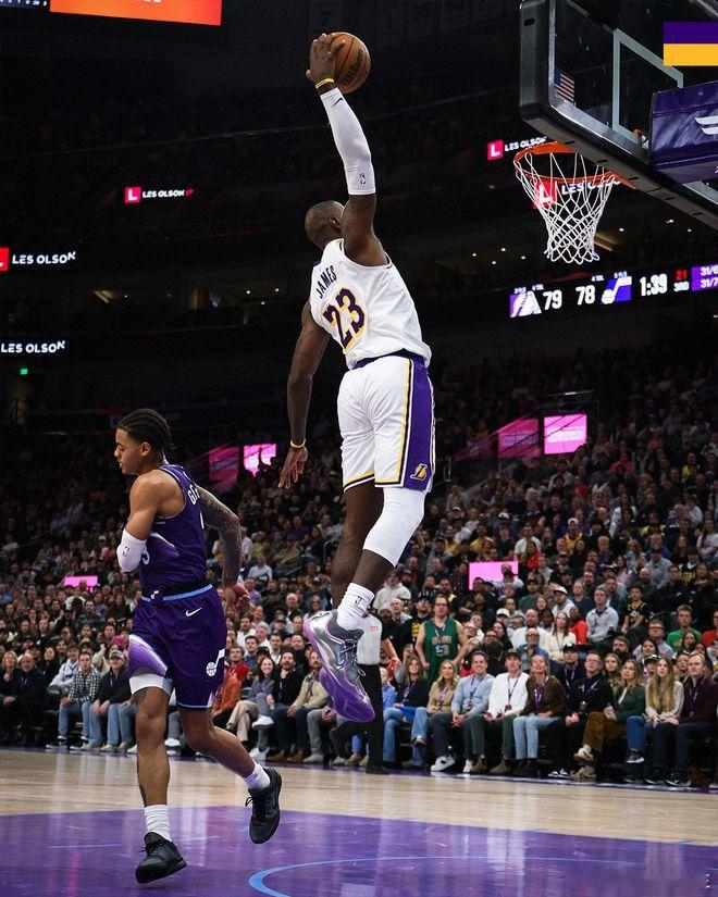 东契奇33+11+8湖人拒绝逆转险胜爵士4连胜，勒布朗17+6+8NBA常规赛继