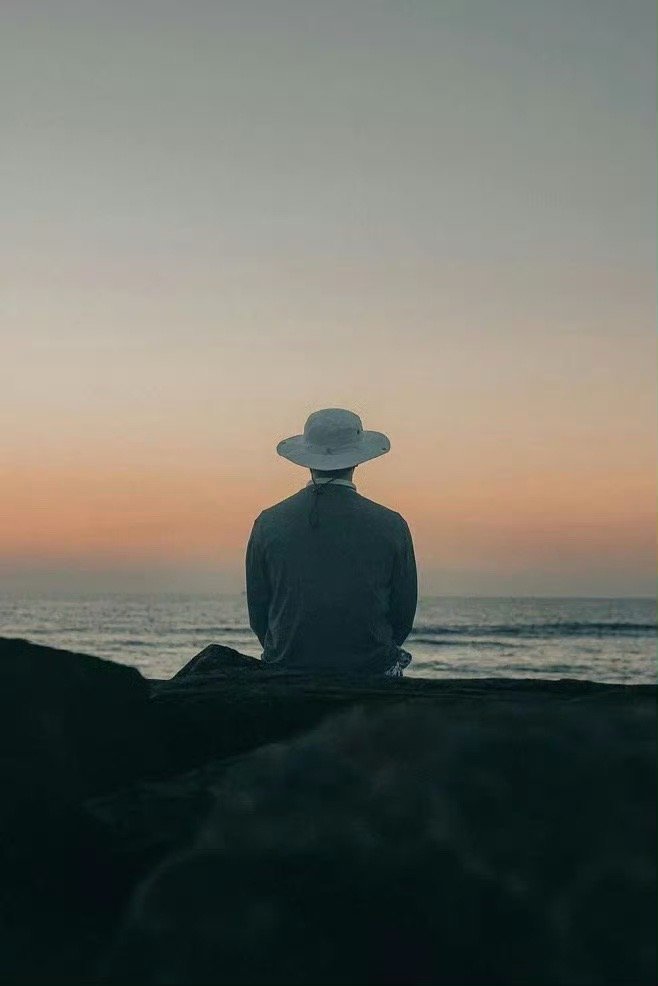 看到一句非常治愈的话：“人的一生，你所经历的一些东西是必定的，或许在你来到这个世