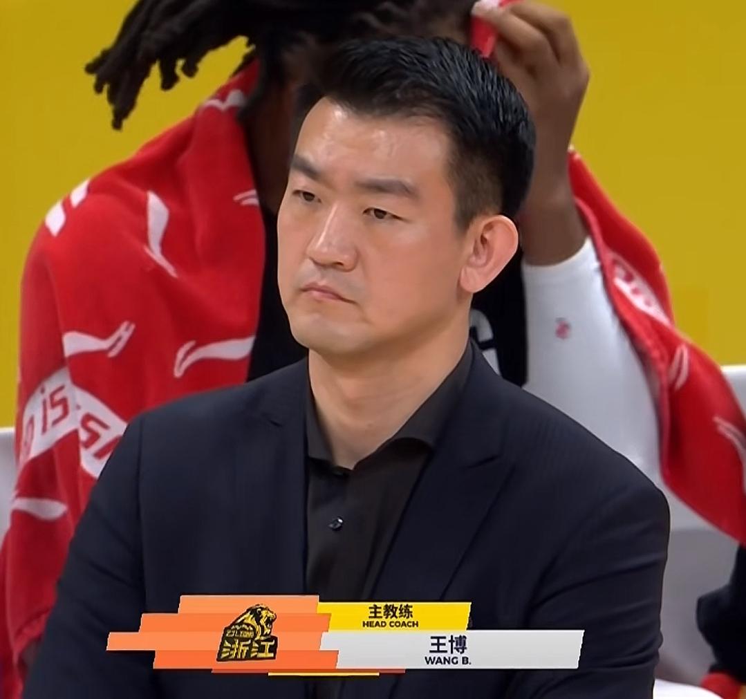 谁解其中味？总决赛第四场广厦队终于打出水平，上海队能否夺冠疑云重重。
今晚广厦队