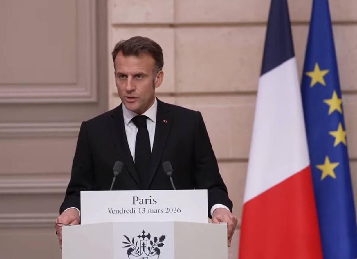 马克龙：“袭击埃尔比勒是不可接受的，法国在中东的立场是防御性的。”

法国总统的