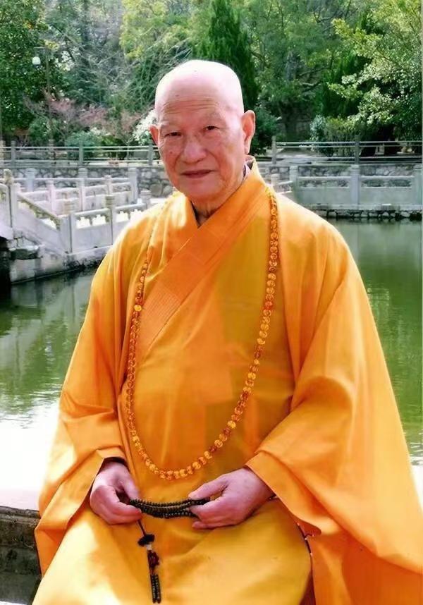 普陀山首座方丈大师道生长老（已圆寂）道生大师是普陀山之僧宝，是普陀山“越来越好”