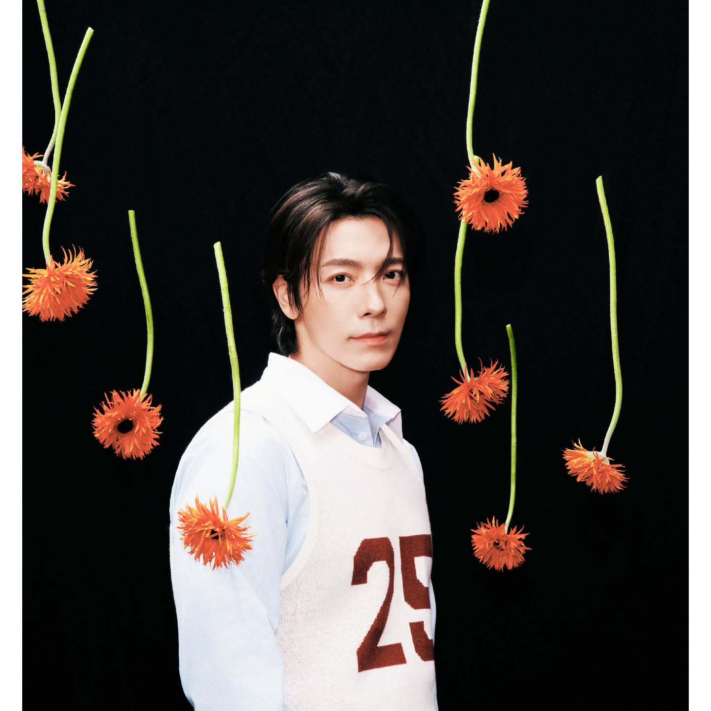 “CB百蓝_。260421金厉旭 IG更新九则：1️⃣满屏都是脸 ☺️2️⃣不要