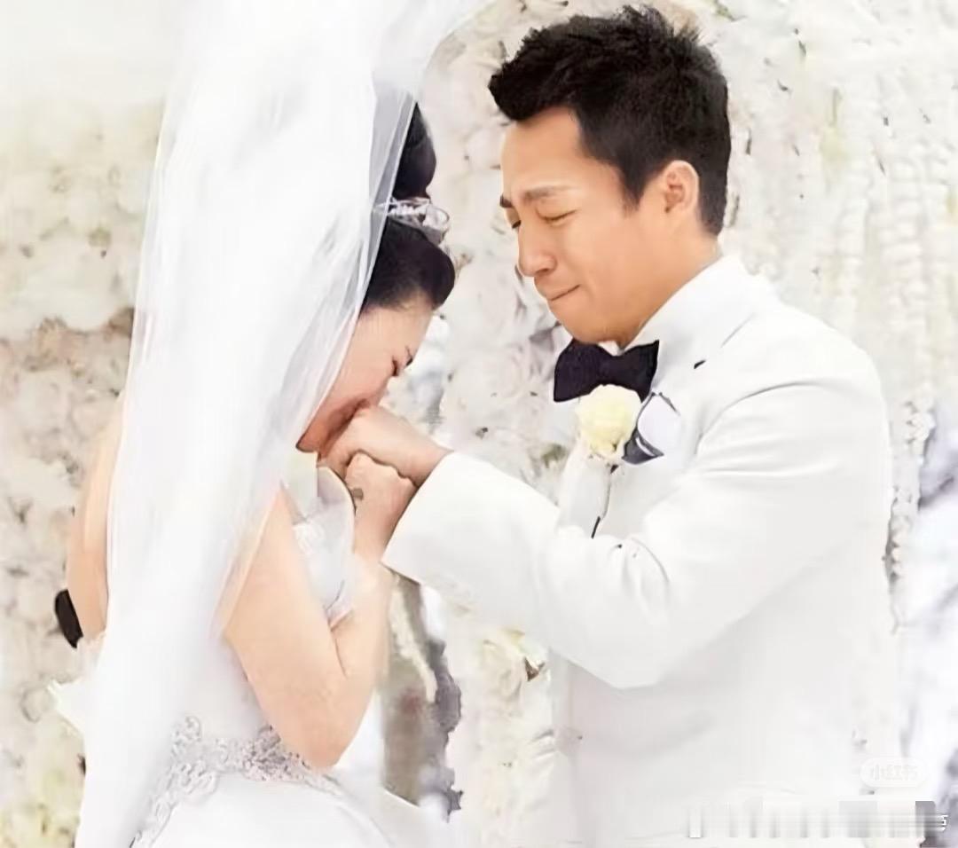 对比起来，还是头婚是“真爱”啊图一这段婚姻后来的剧情很抓马，男女都变心了，可抛开