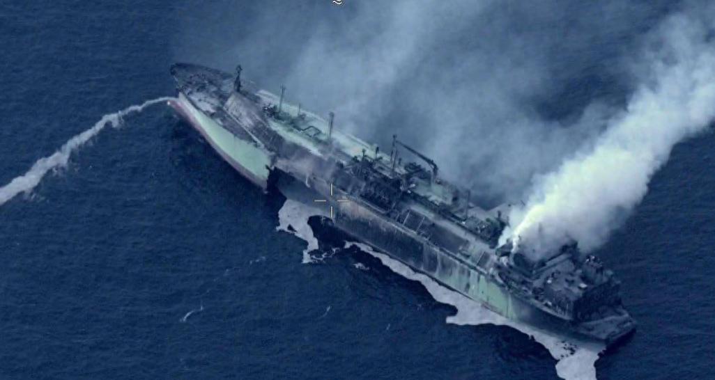 过去几个月里，俄罗斯费尽心思搭建的影子舰队接连遇袭，每一次爆炸都精准戳中俄罗斯的