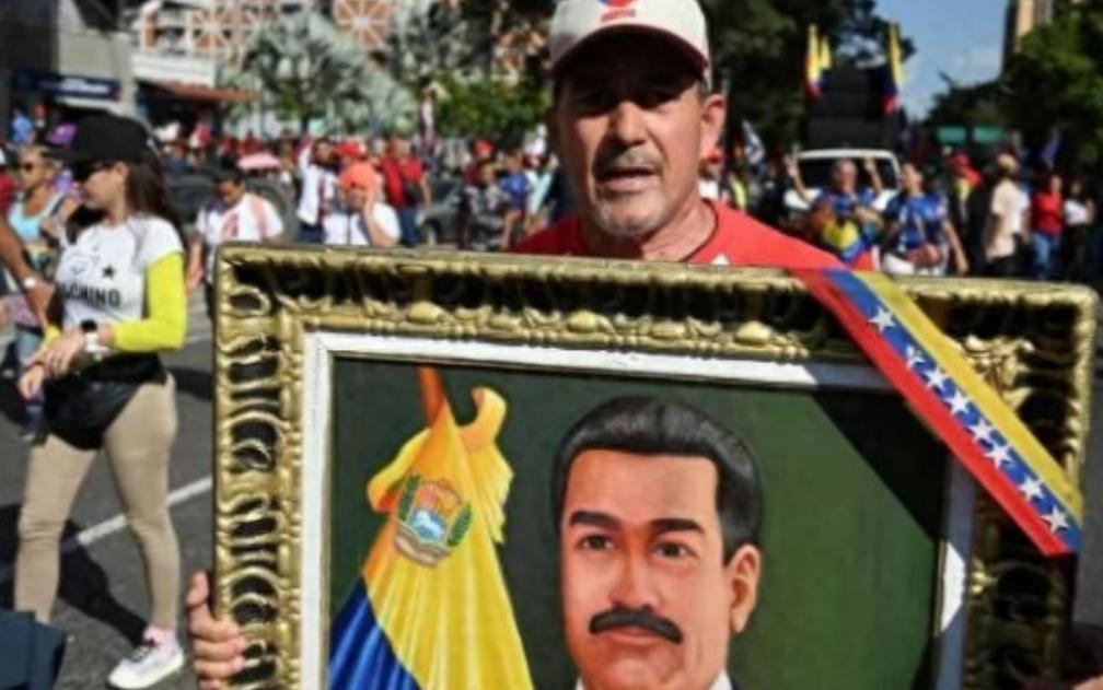 谁能料到！被美军强行抓走、关了一个多月的委内瑞拉前总统马杜罗，剧情直接迎来神反转