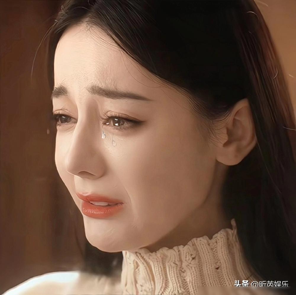 亲生团队把单次曝光价值两千多万美元的顶流女星硬塞进中东战区中转航班。导弹警报拉响