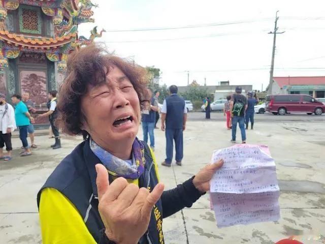 民进党最铁的“票仓”台南学甲区，百姓家里停电整整6天没人管，里长在网上哭天抢地求