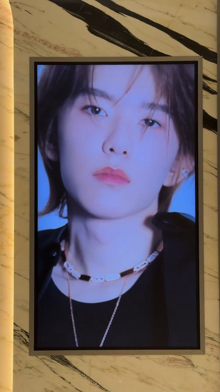 马柏全权威大屏 马柏全大屏 这脸这眼神这气质放大看太权威啦😍 