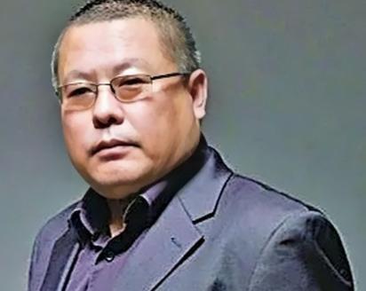 高群书导演用全部身家420万，拍出了电视剧《征服》。拍完后，450万卖给了一个饭