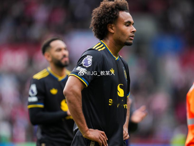 名记罗马诺在其YouTube频道发布视频，谈到了齐尔克泽的情况。罗马诺表示：“上