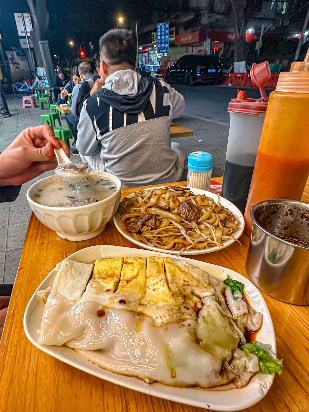 广州越破的小店越好吃啊！！！！