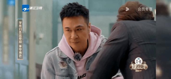 李沐宸没接住戏 演员还是要好好的多磨练一下演技，被吴镇宇无奈的样子帅到了，魅力值