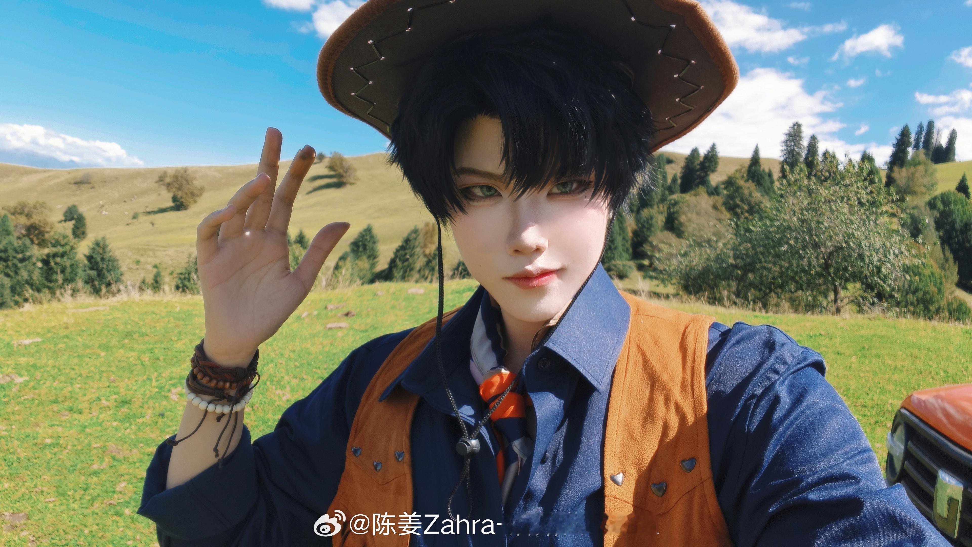 光与夜之恋萧逸[超话]  COS｜萧逸 草原之上  