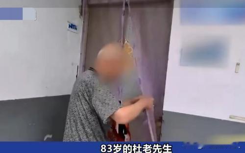 上海，83岁老人，就因为女儿认了一个“干爹”，35年不愿跟女儿联系。为了不给女儿