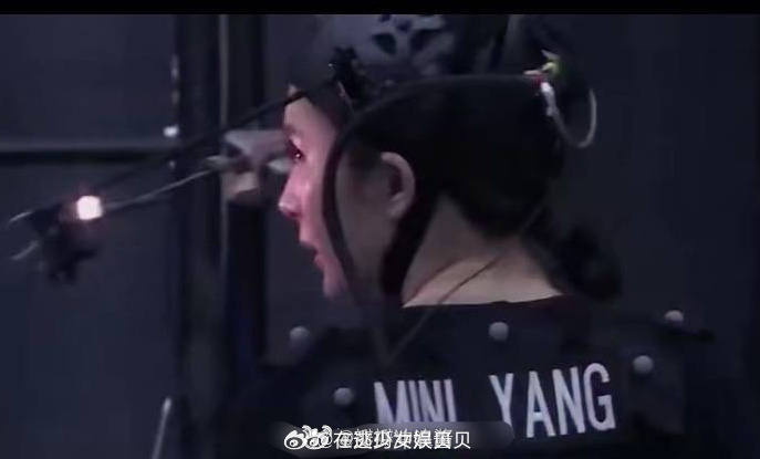 两位85花确实有缘分啊…杨幂英文名——Mini赵丽颖微信名——mini 