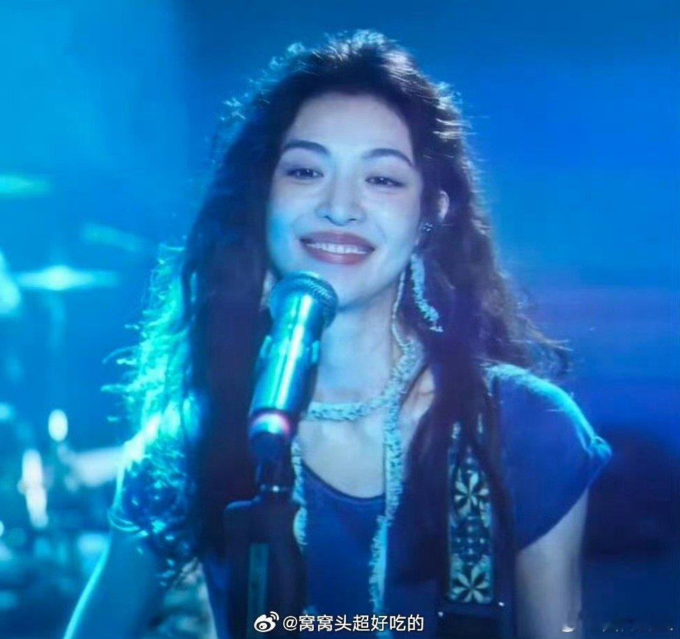 钟楚曦首次提名金鸡奖钟楚曦提名金鸡奖最佳女配角 终于等到钟楚曦的金鸡提名！她演的