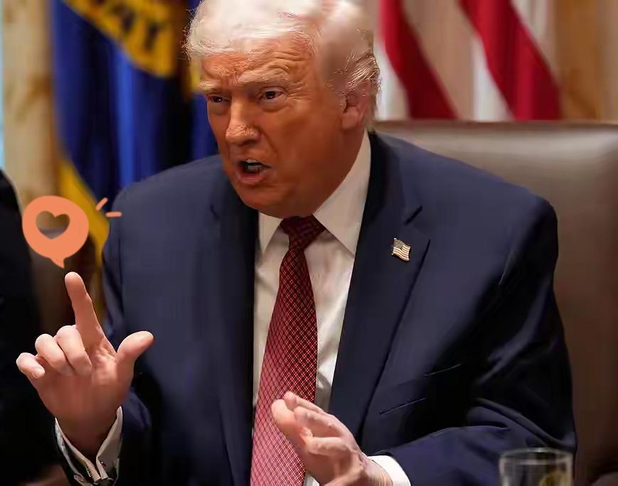 特朗普突然解雇24名职业外交官，美国外交又要“换血”？
 
据环球时报援引美国“