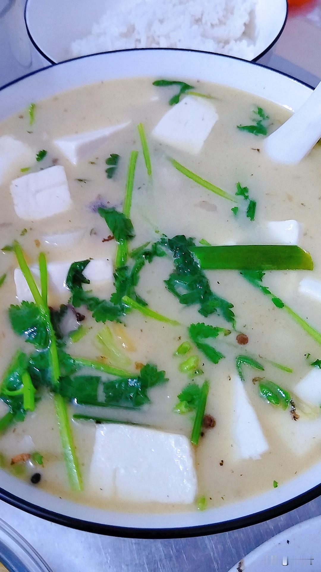 炒股真的会改变一个人的性格。

我敢在大跌时加仓，主要是我不知道何时是低位啊。