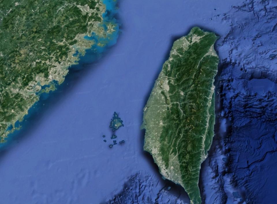 统一台湾后，很难再“港澳化”了！很多人以为，驻军只是象征性的，真相是军事专家已经