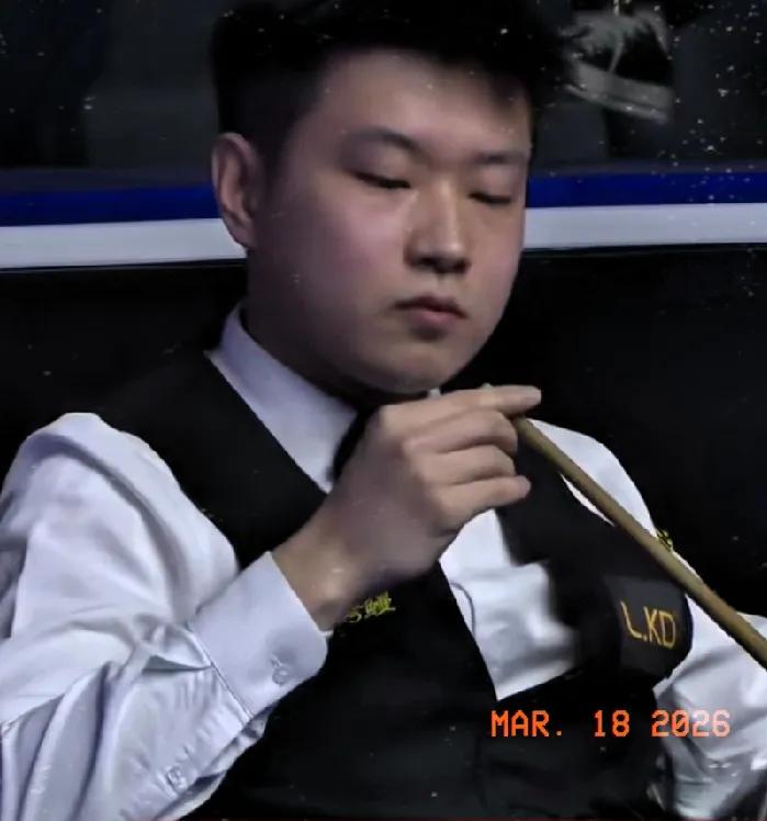 斯诺克玉山世界公开赛下半区16强争夺战快讯:

赵心童5-1大胜克雷吉，第一个晋