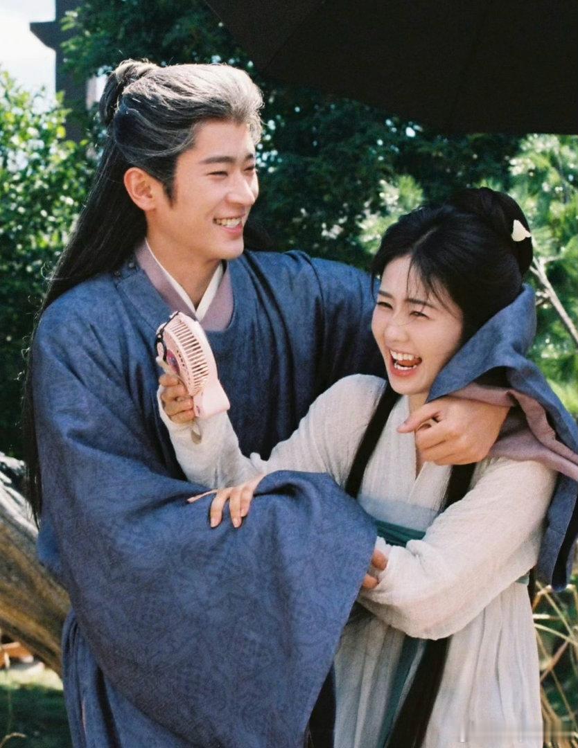 莫离好伟大的先婚后爱 莫离 莫离这先婚后爱也太好嗑了吧！白鹿和丞磊演的CP张力绝