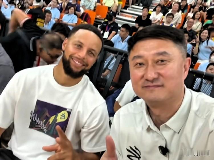 昨天晚上，广东粤BA全明星赛场来了一个大家比较熟悉的NBA名宿，你们知道是谁吗？