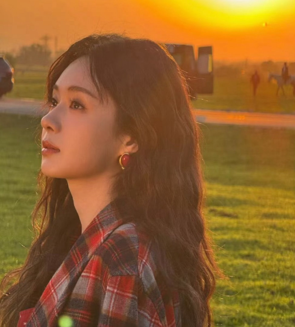 郑合惠子看不懂阮喻玩抽象 点开郑合惠子评论区之前：能有多好笑？点开之后：笑得我满